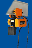 Accolift-SC 1/2 Ton (t) Lifting Capacity and 4 to 25 Feet per Minute (ft/min) Lifting Speed Hoist with Push/Pull Trolley Accolift-SC 1/2 Ton (t) Lifting Capacity and 4 to 25 Feet per Minute (ft/min) Lifting Speed Hoist with Push/Pull Trolley